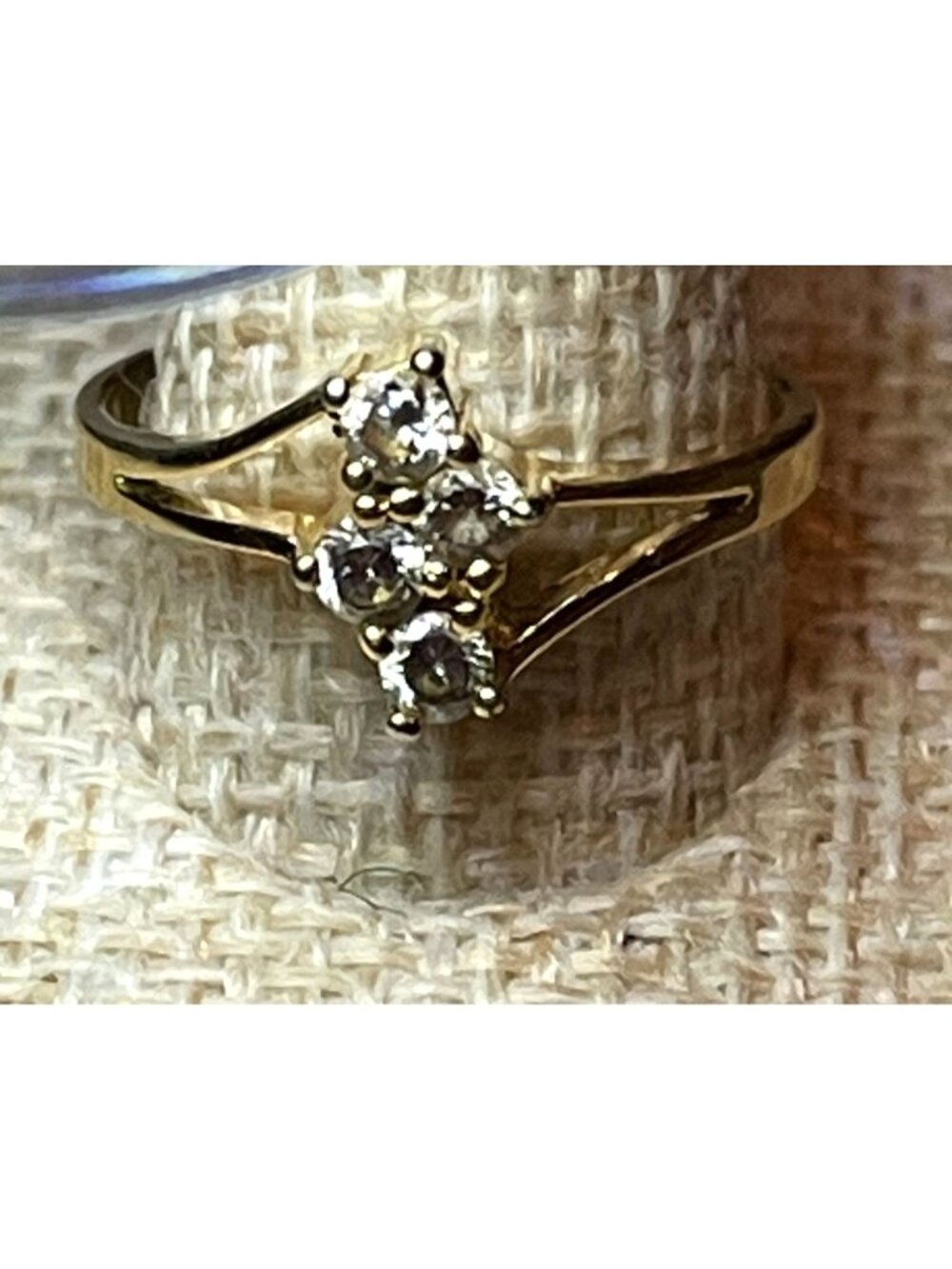 Vintage 1980s Korea Gold-Tone Bypass Cluster Ring Round Faux Diamonds Size 7.5